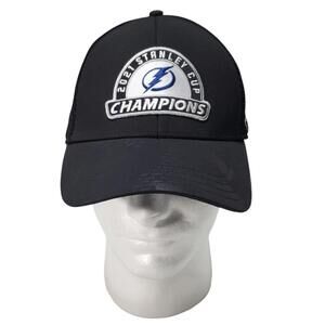 Tampa Bay Lightning Fanatics NHL 2021 Stanley Cup Champions Snapback Hat Cap